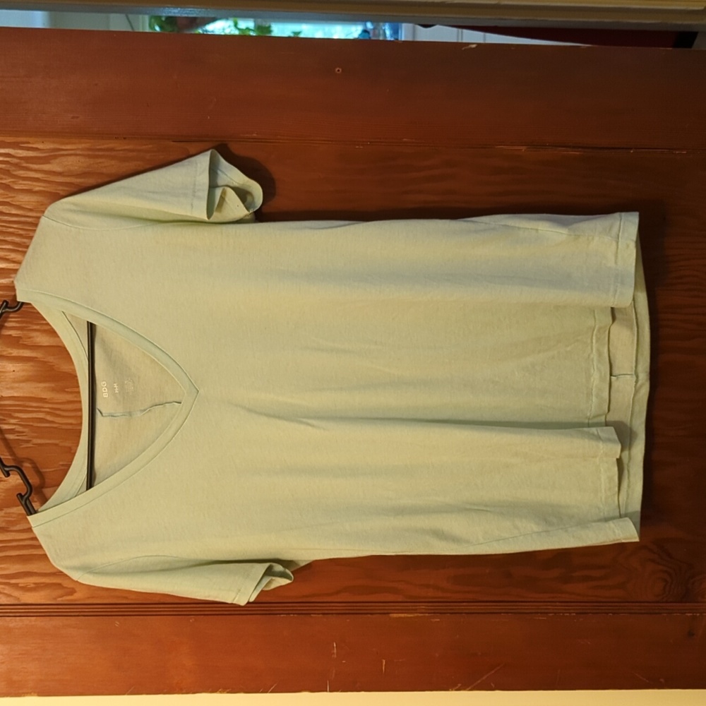 Plain v neck t shirt, soft and light, size M